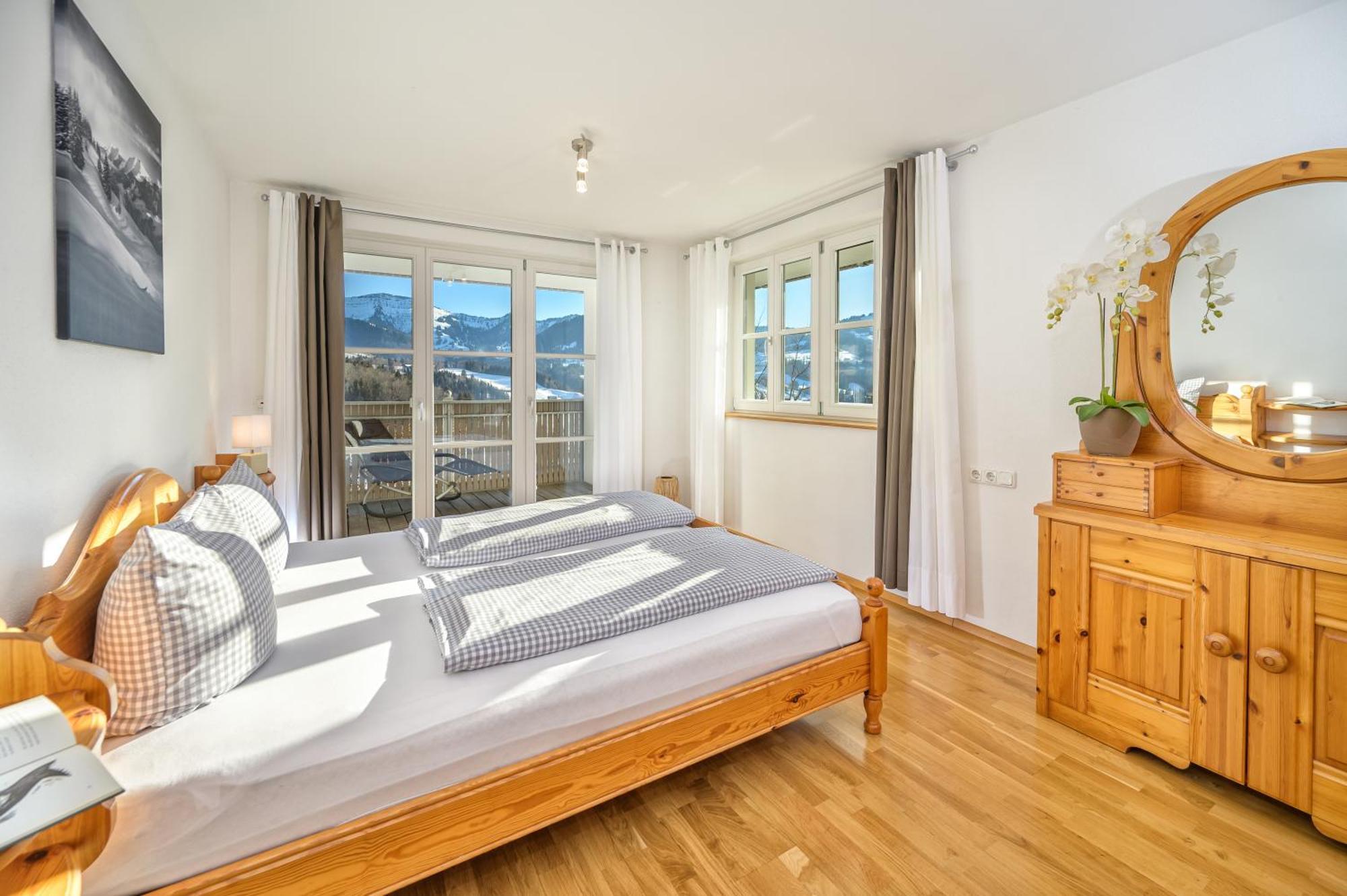 Haus "Bergblick" Ferienwohnung Falken Mit 1 Schlafzimmer Oberstaufen Ngoại thất bức ảnh